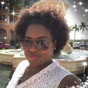 Meet your Posher, Mia